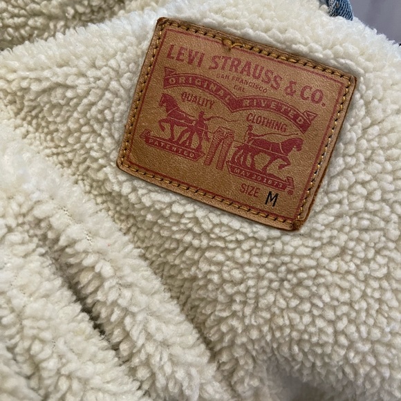 LEVIS EMBROIDERED DENIM JACKET - Picture 5 of 5